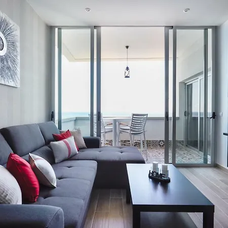 Heavenly Apartment On The Frontbeach Appartement