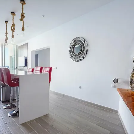 Appartement Heavenly Apartment On The Frontbeach *